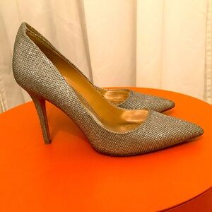 Badgley Mishka platinum glitter high heels 👠!